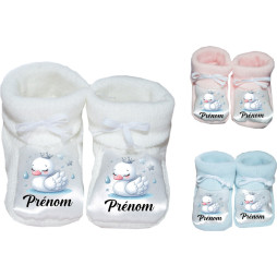 chaussons-bébé-personnalisé-blanc-bleu-ou-rose-cygne-prénom