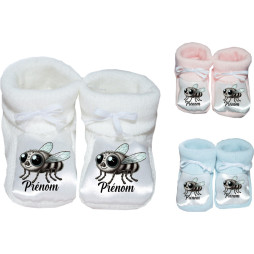 chaussons-bébé-personnalisé-blanc-bleu-ou-rose-mouche-prénom