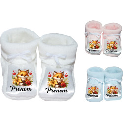 chaussons-bébé-personnalisé-blanc-bleu-ou-rose-renard-lys-prénom