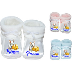 chaussons-bébé-personnalisé-blanc-bleu-ou-rose-souris-fromage-prénom