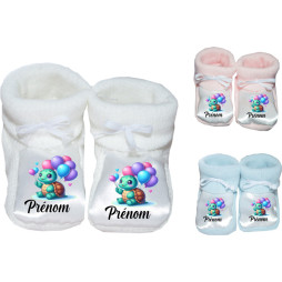 chaussons-bébé-personnalisé-blanc-bleu-ou-rose-tortue-ballon-prénom