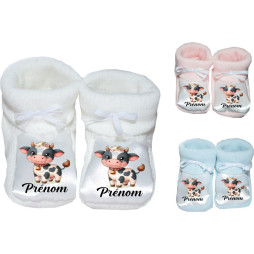 chaussons-bébé-personnalisé-blanc-bleu-ou-rose-vache-prénom