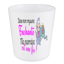 verre-enfant-personnalise-dans-mon-royaume-enchanté-fille