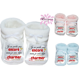 chaussons bébé personnalisé je ne parle pas encore mais je sais déjà comment charmer tout le monde